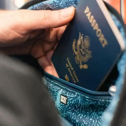 Pacsafe Dagrugzakken|Metrosafe LS450 Econyl backpack Black