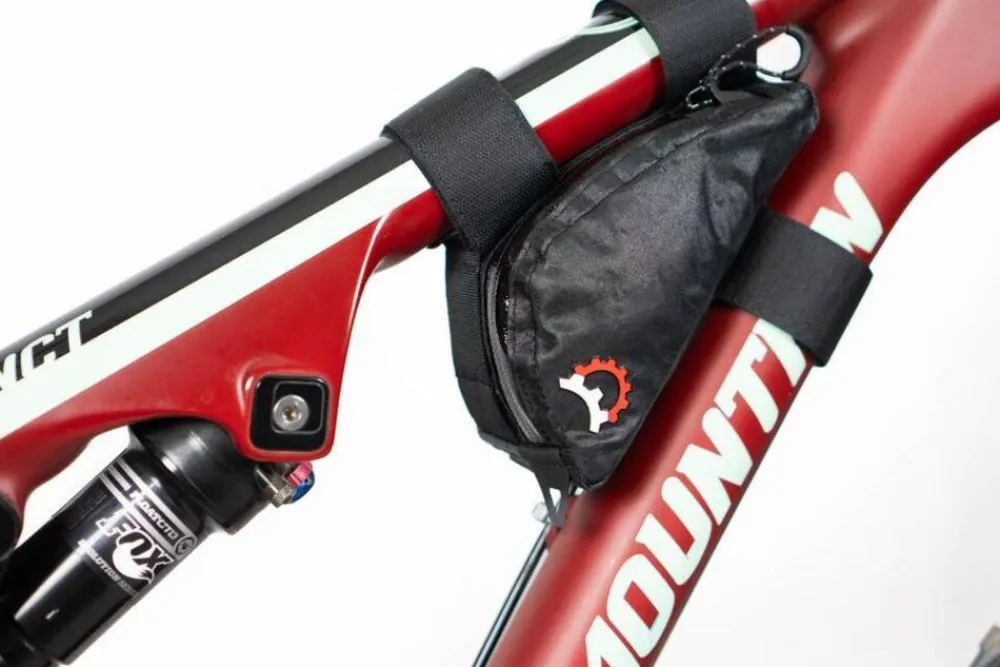 Revelate Designs Fietstassen|Fietstassen|Cranny Frame Bag 0.6L Black